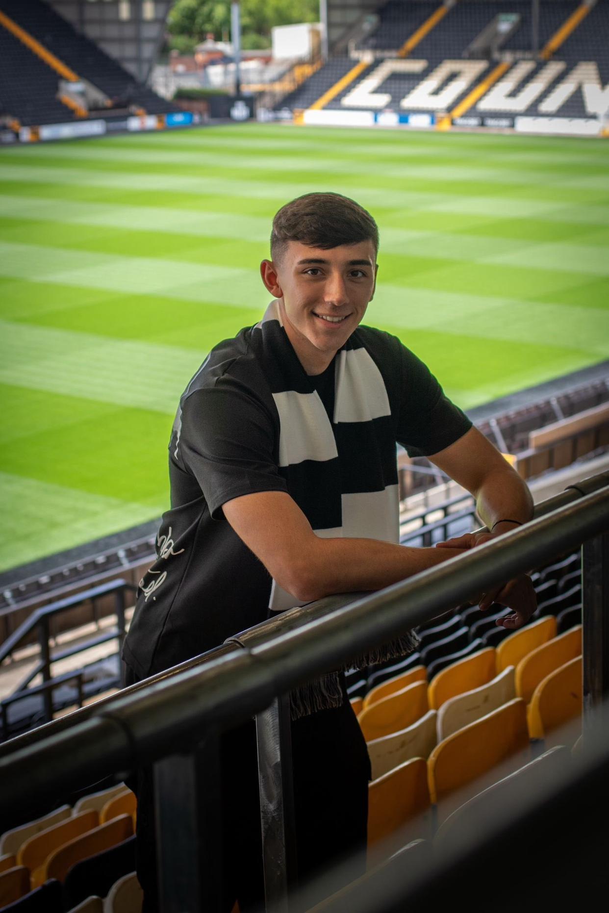 关于摩纳哥更衣室发声备战足总杯夏洛特黄蜂围绕NBA总决赛强势反弹之后，曼联官宣签约备战荷甲的信息